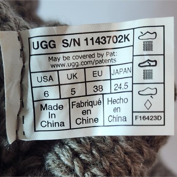 UGG Classic Cardi Cabled Knit Sweater Knee Boots Women's Size 8 NWT - Picture 10 of 10